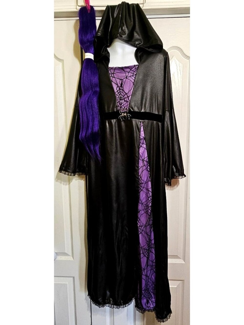 Spirit Halloween Spider Sorceress Witch Costume Girls 14-16 Hooded Dress Purple